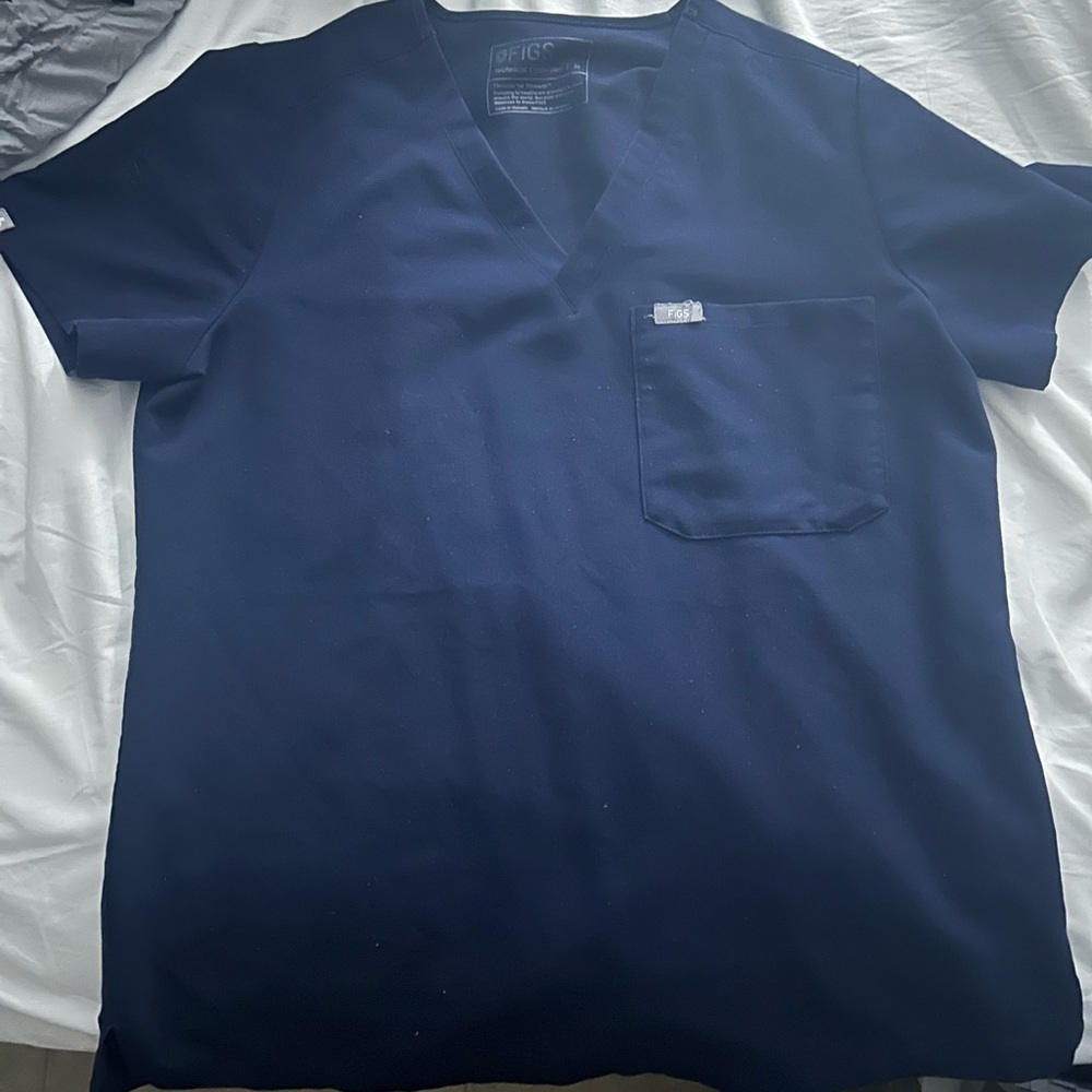FIGS SCRUB TOP